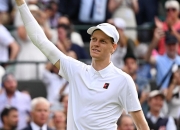 爱游戏世界杯2026-澳网鏖战温网，辛纳带队取胜