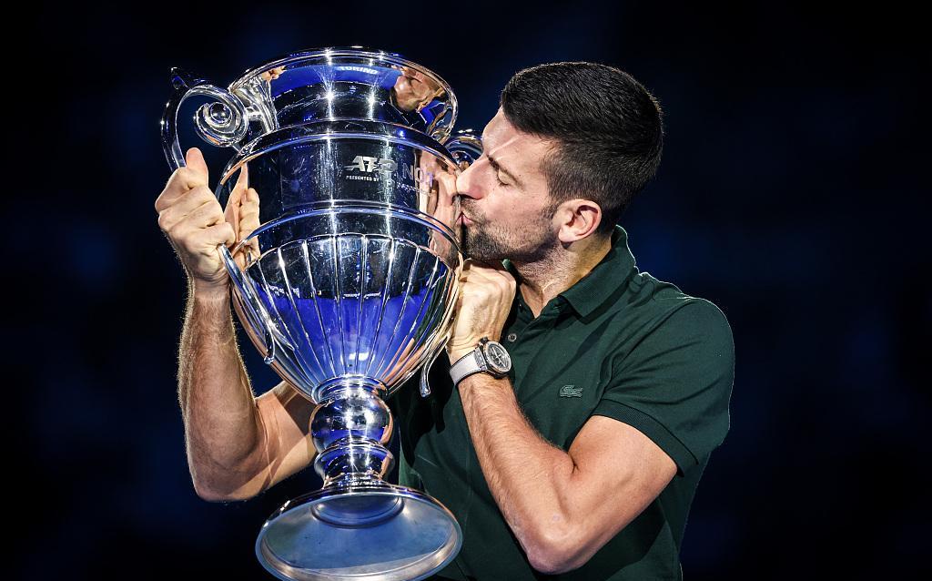 澳网鏖战年终总决赛，德约科维奇高光表现