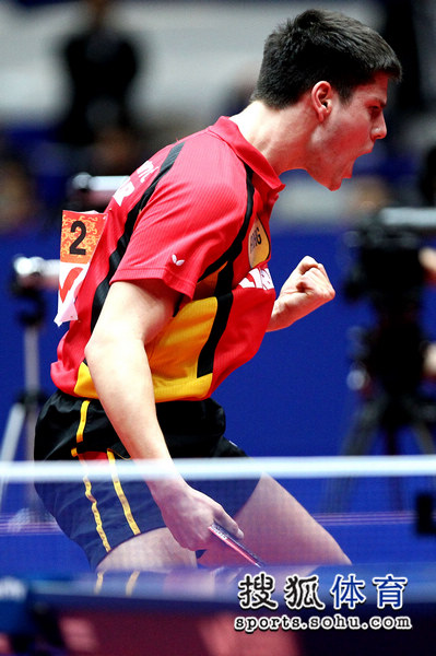 德国队横扫瑞典队，奥恰洛夫高光表现