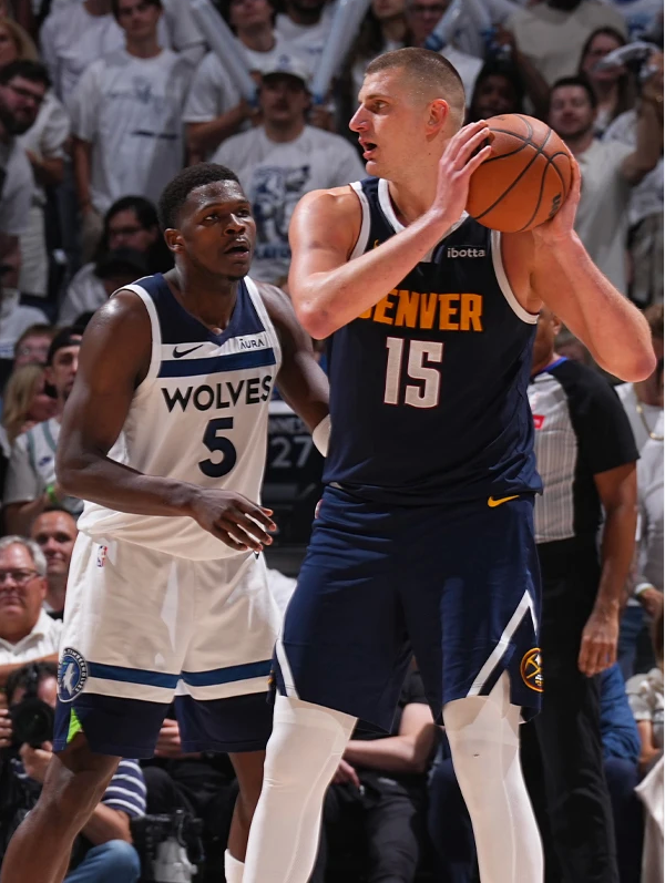 青岛队力克山西队，约基奇带队取胜