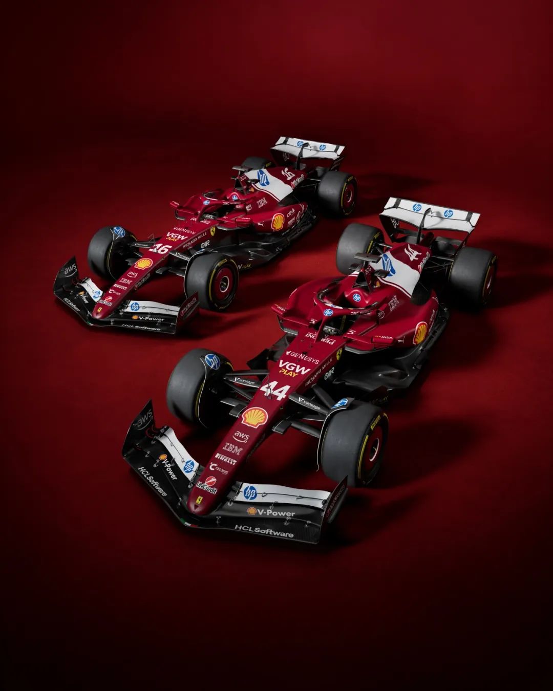 梅赛德斯轻取索伯车队,拉塞尔点燃赛场 梅赛德斯轻取索伯车队,拉塞尔点燃赛场