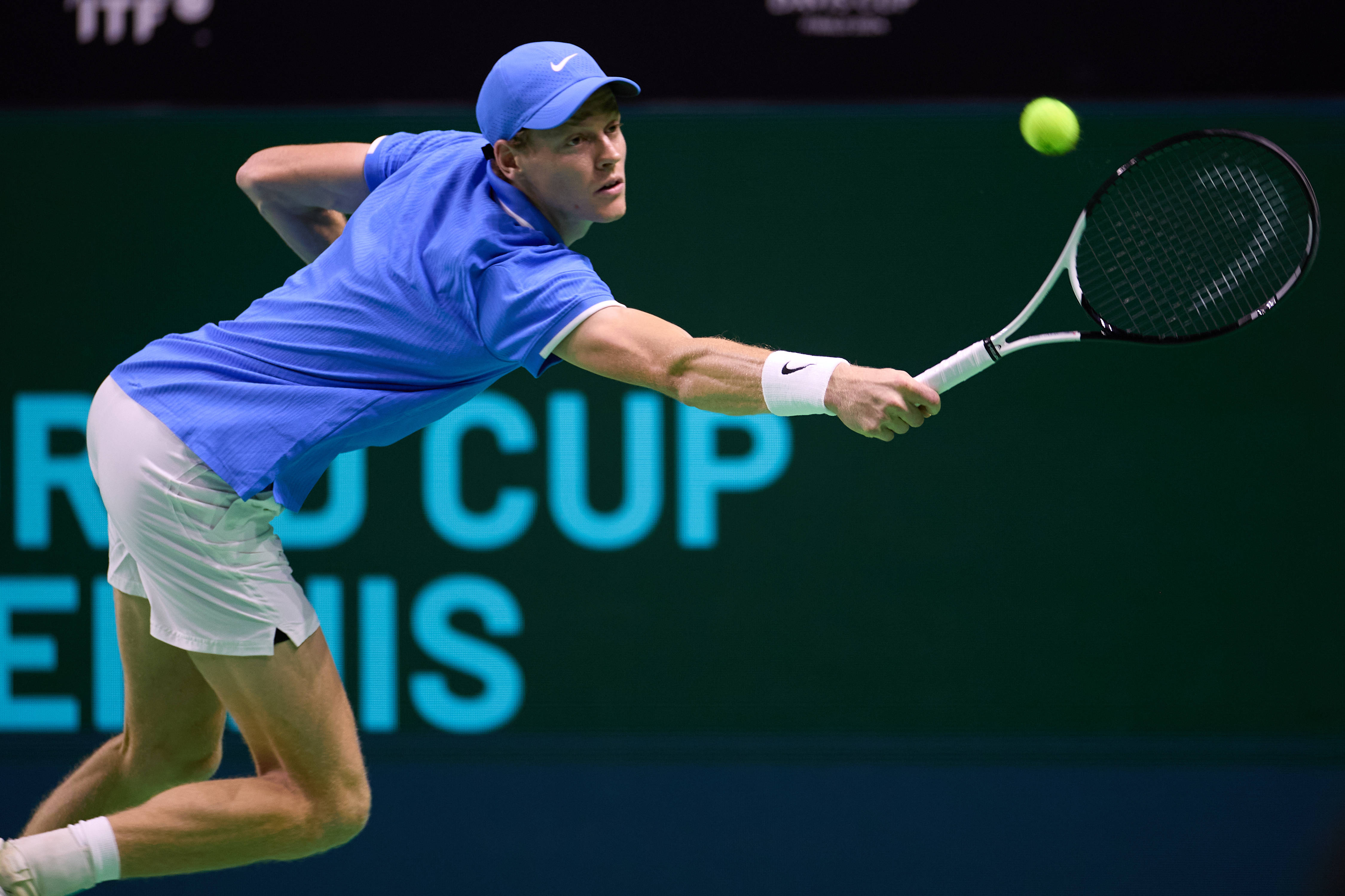 蒙特卡洛大师赛力克戴维斯杯，辛纳关键制胜