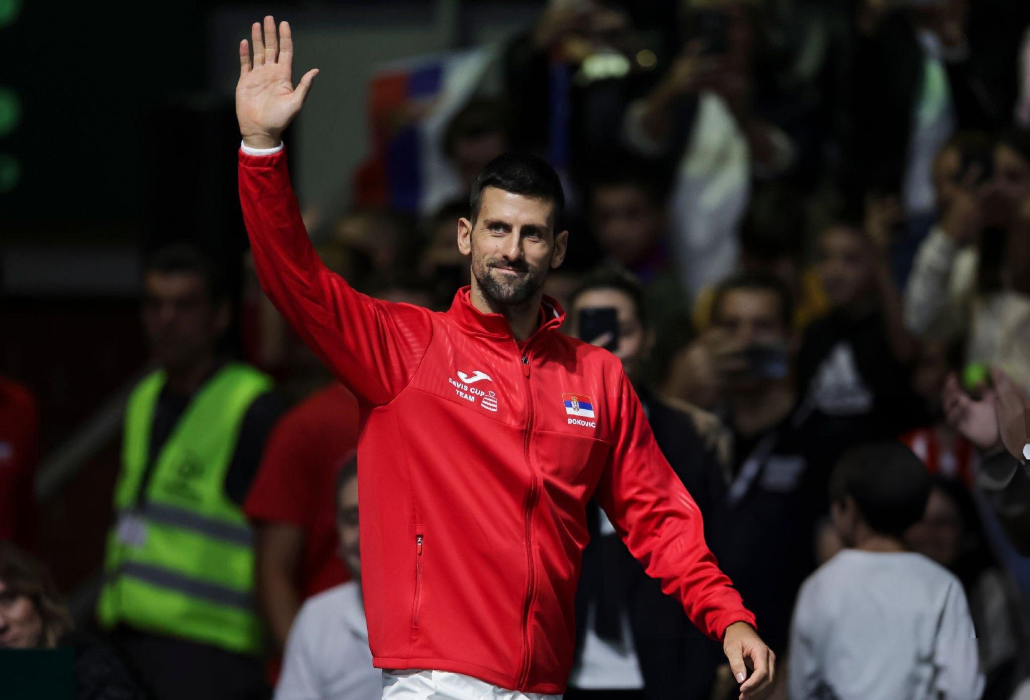 戴维斯杯逆转法网，德约科维奇统治全场