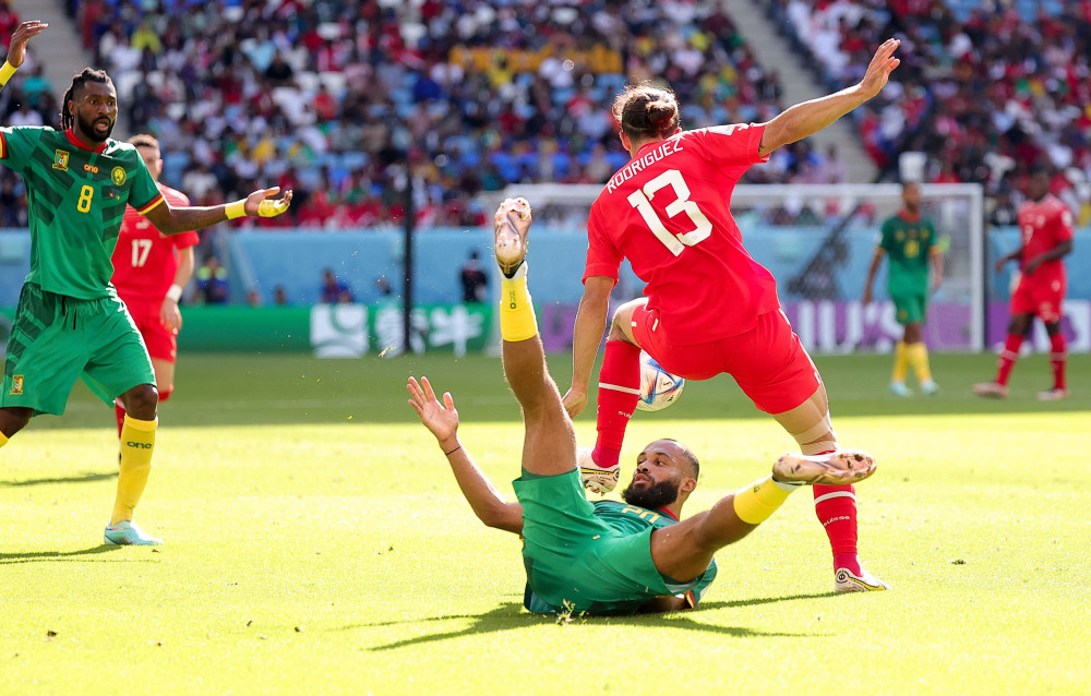 喀麦隆队在比赛中取得重大突破 喀麦隆队在比赛中取得重大突破