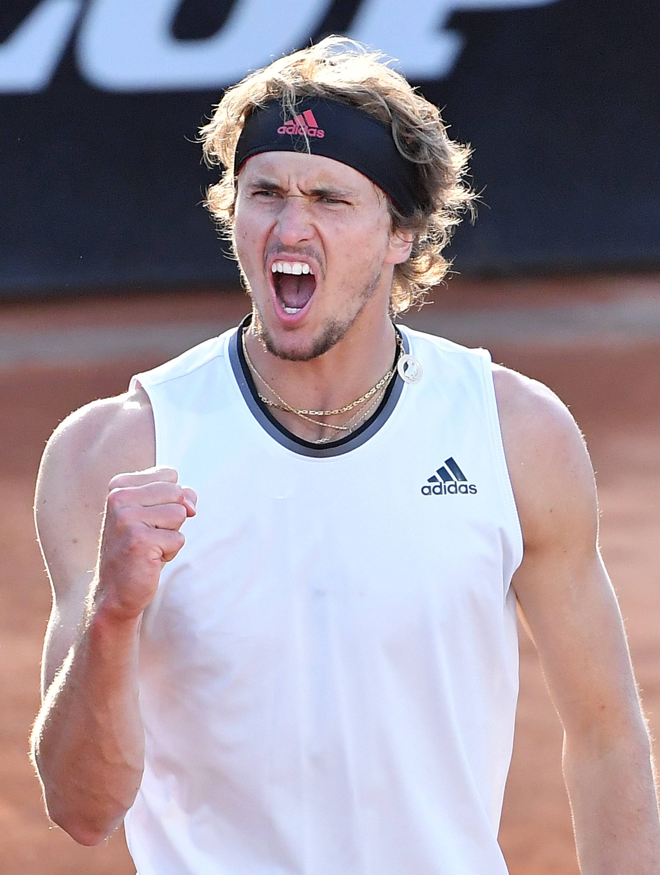 意大利网球队力克欧洲网球队,兹维列夫打破历史纪录 意大利网球队力克欧洲网球队,兹维列夫打破历史纪录