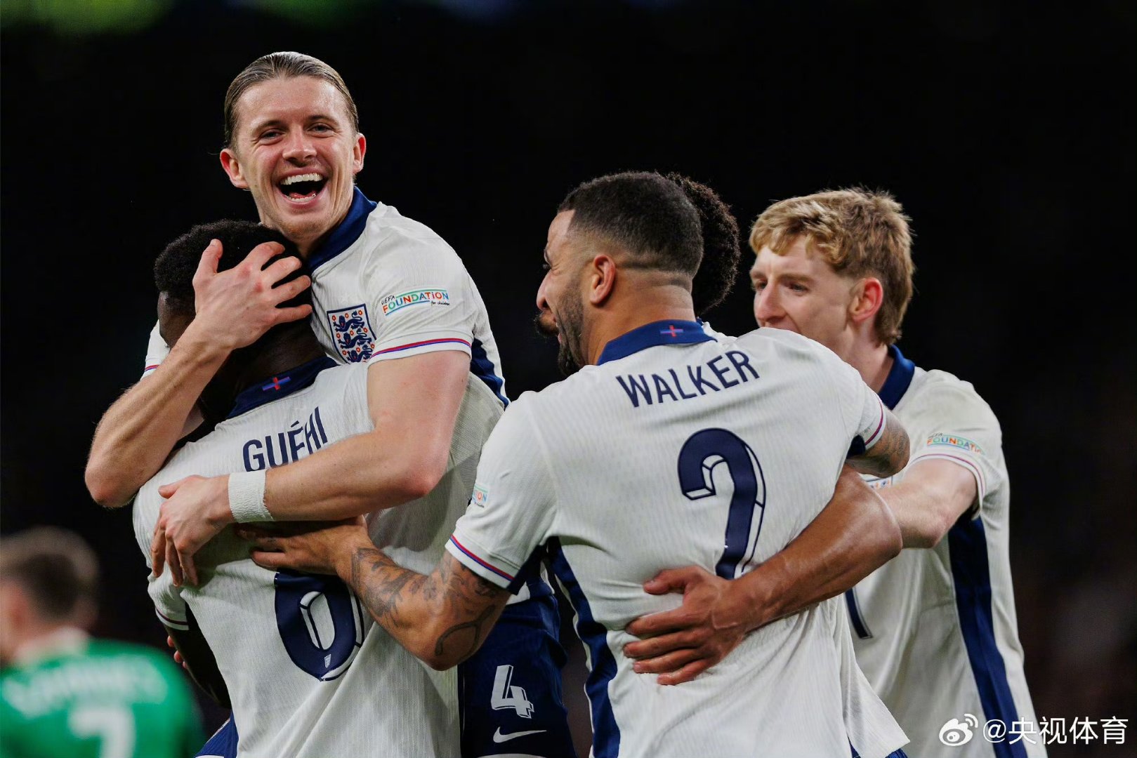 英格兰国家队对阵法国队，绝对交锋引发球迷热议