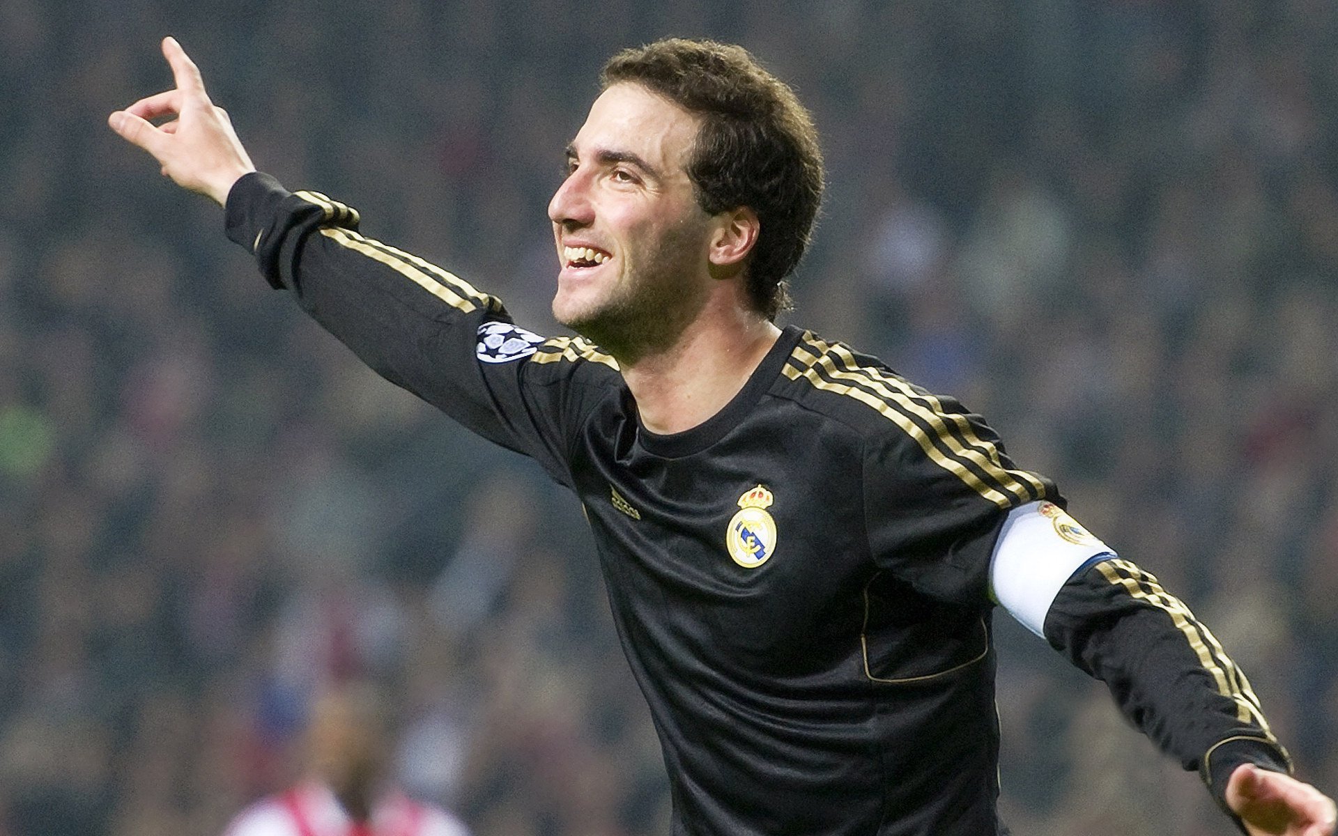 黄潜铁血终结哥斯达黎加神话，楚阿梅尼再证硬仗之王本色